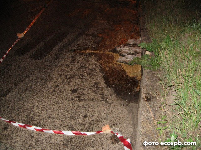 дизельное топливо ДТП авария пролив сорбенты подушки экология бригада Экострой дизельное топливо ДТП авария пролив сорбенты подушки экология бригада Экострой