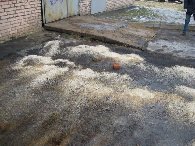 масло разлив экологическая авария ликвидация сорбент служба экострой