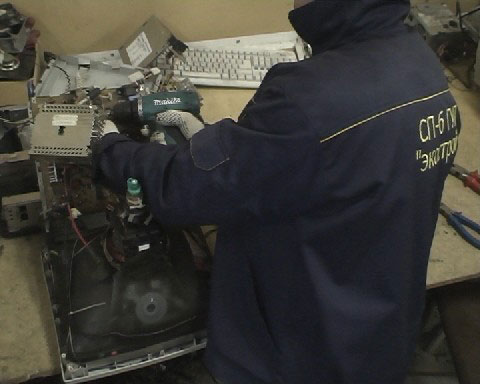 переработка пэвм оргтехники компьютеров мониторов пластик стекло опасные отходы мусор
